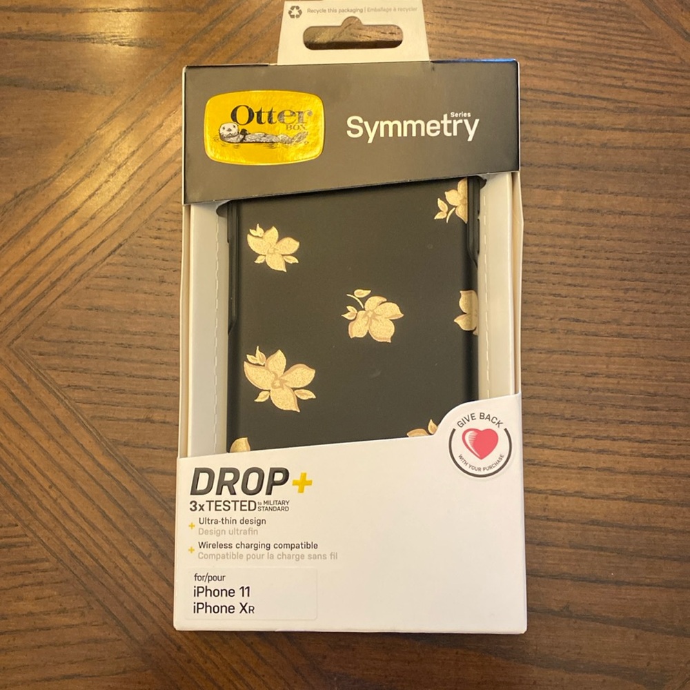 NWT Otter Box Symmetry Series Drop iPhone 11 & iPhone Xr Black Floral Case
